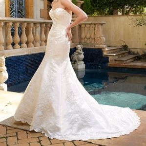 Casablanca bridal gown